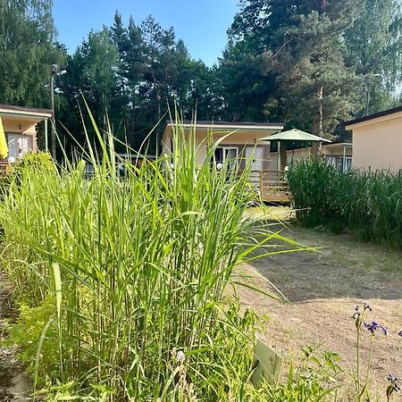 Osrodek Wypoczynkowy Flora Hotell Firlej Exteriör bild